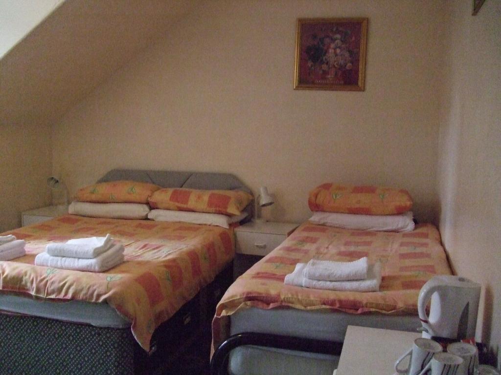 Swan Lake Guest House Edinburgh Kamer foto